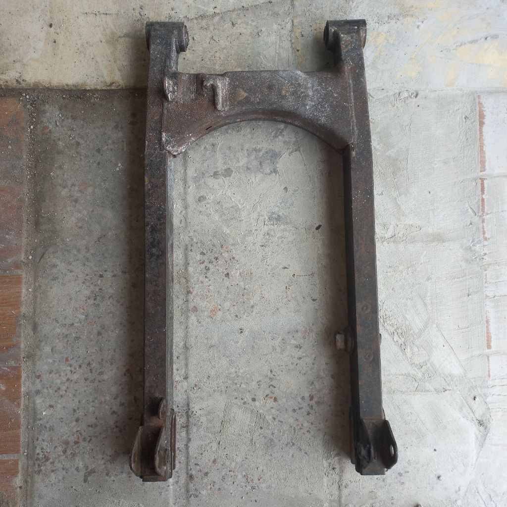 Swing arm megapro hiu/ lama original