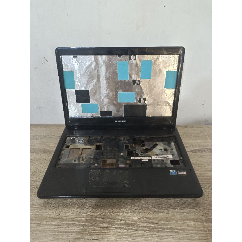 Casing Cassing Case Kesing laptop Samsung NP355 NP355EX NP355E4X