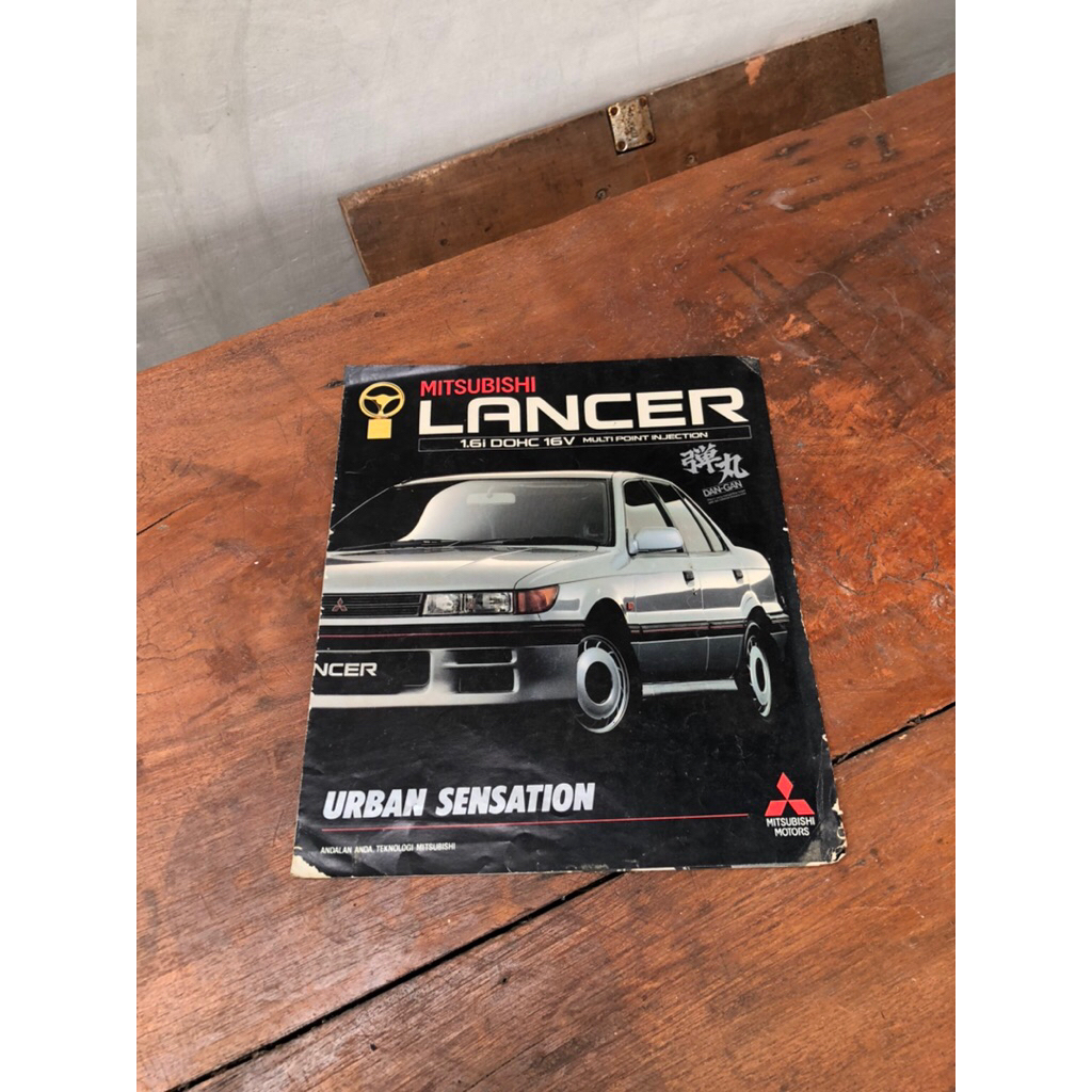 brosur ori Mitsubishi Lancer