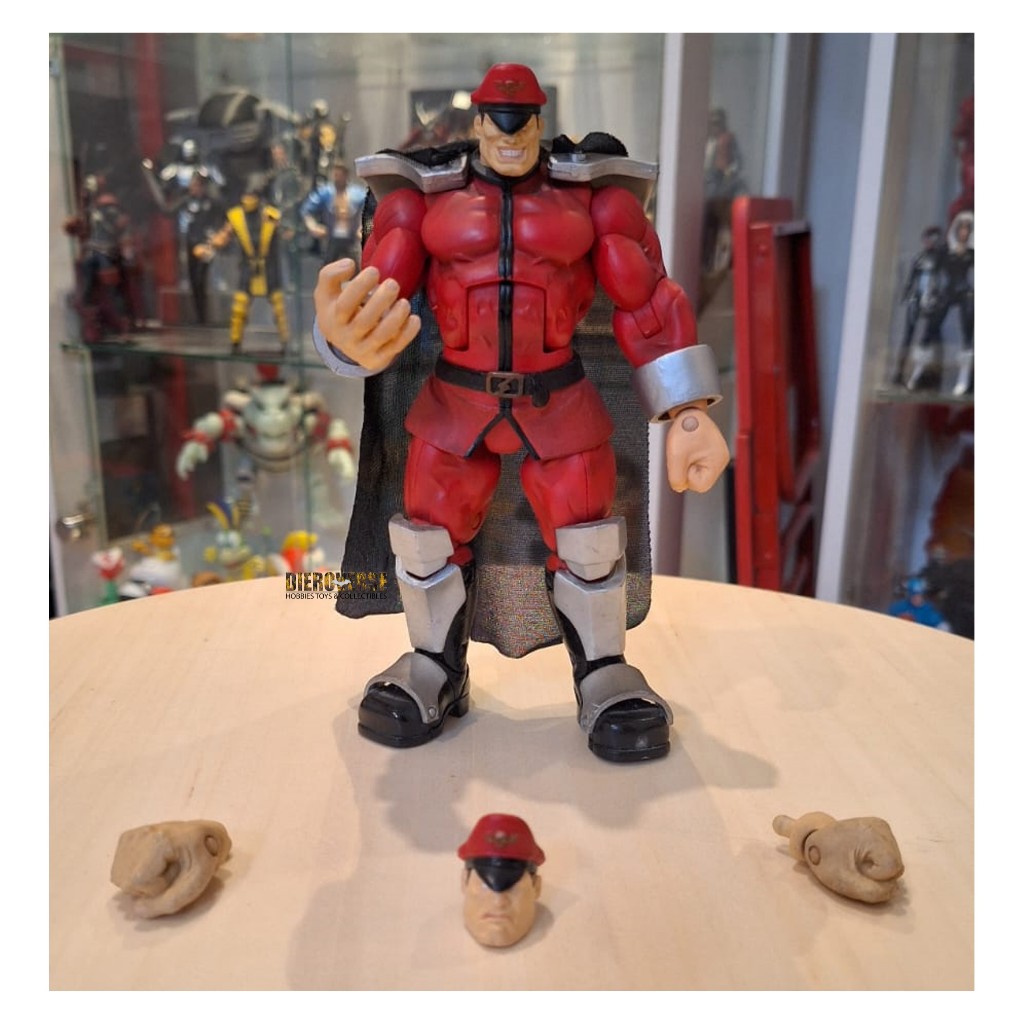 SOTA TOYS STREET FIGHTER BISON ACTION FIGURE LOOSE RARE