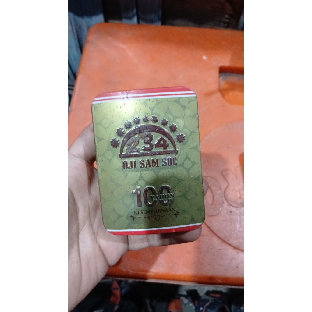 Kotak kaleng hiasan seng iklan 55rb jadul antik vintage lawas kuno display