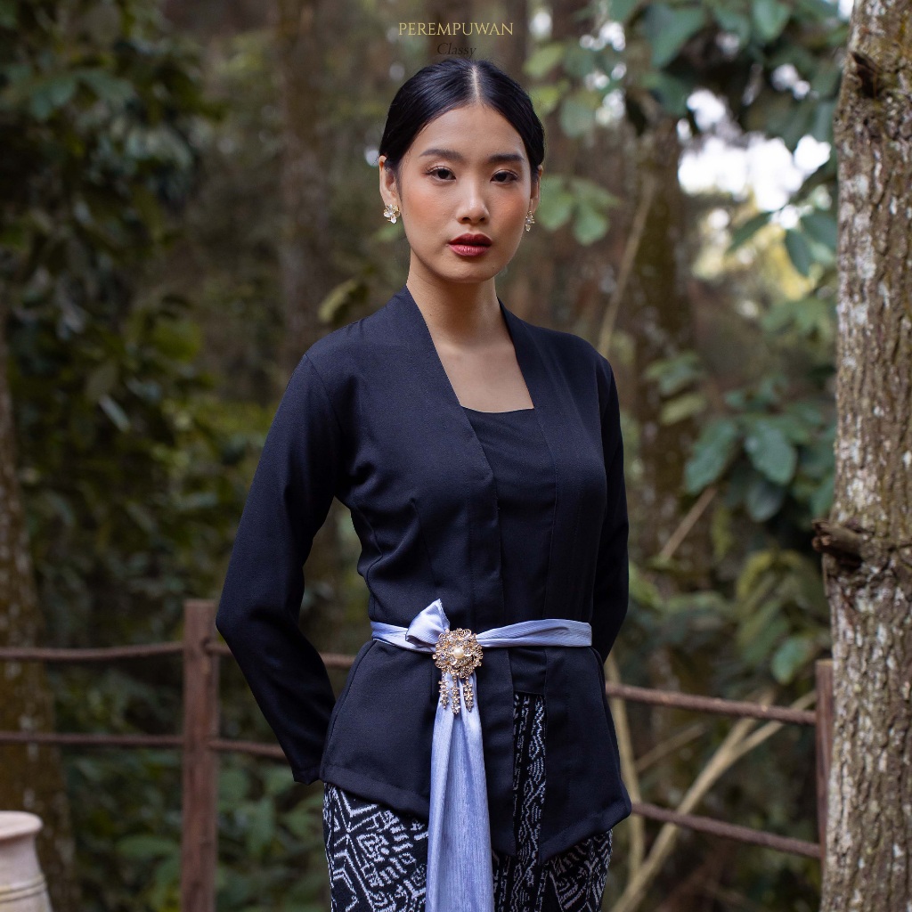 PEREMPUWAN | Atasan Set Kebaya Bali Kutu baru Putih Hitam Kondangan Seragam Wisuda Polos Casual
