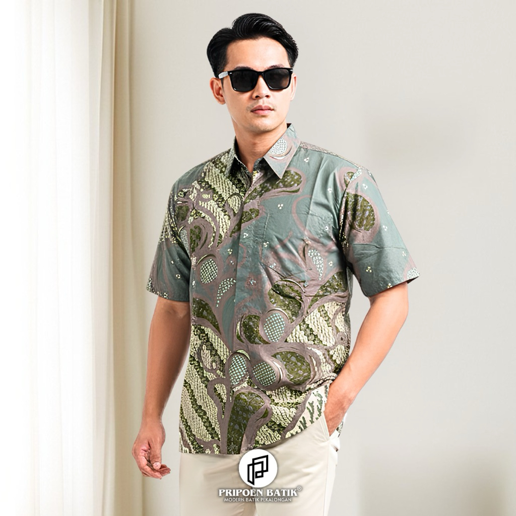 PRIPOEN BATIKKemeja Batik Pria Motif Senio Sage Pendek- Kemeja Batik Lengan Pendek