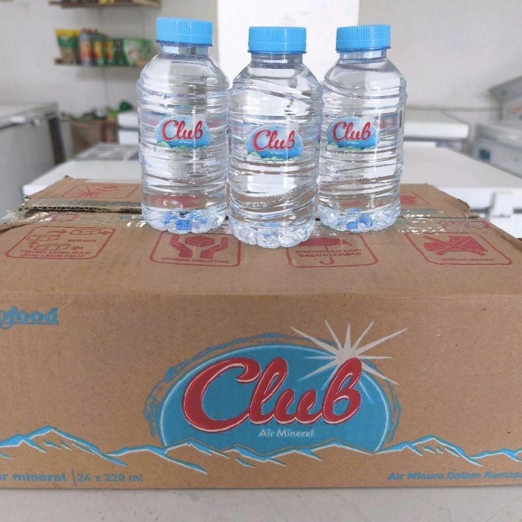 Air Mineral Club 220ml Botol / Club Air Mineral / Air Club Kemasan Botol 220 ml
