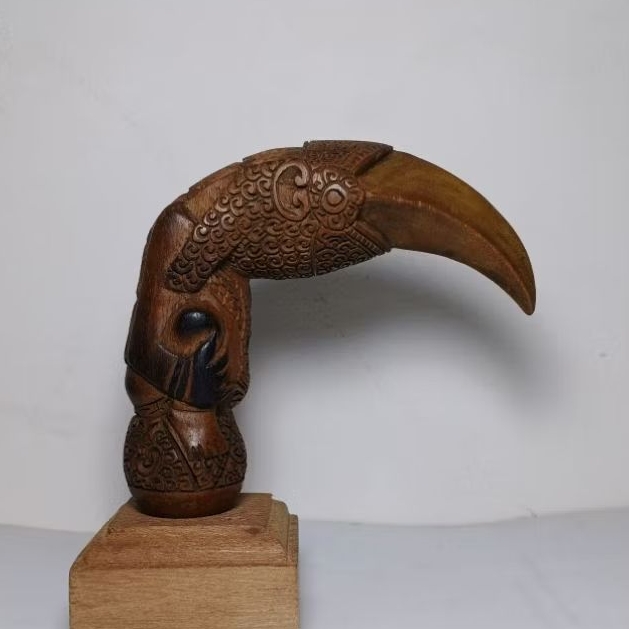 Deder keris/ hulu keris burung