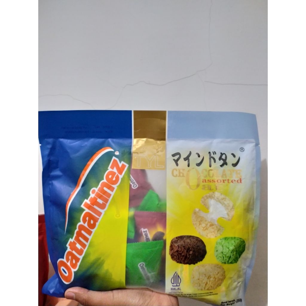 HALAL OATMALTINEZ OATBOM CHOCOLATE ASSORTED 250GR
