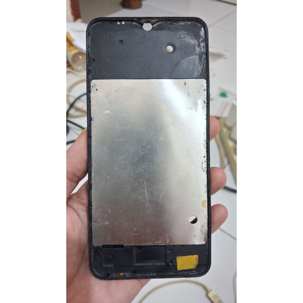 FRAME TULANG TENGAH TATAKAN LCD SAMSUNG GALAXY M20 COPOTAN