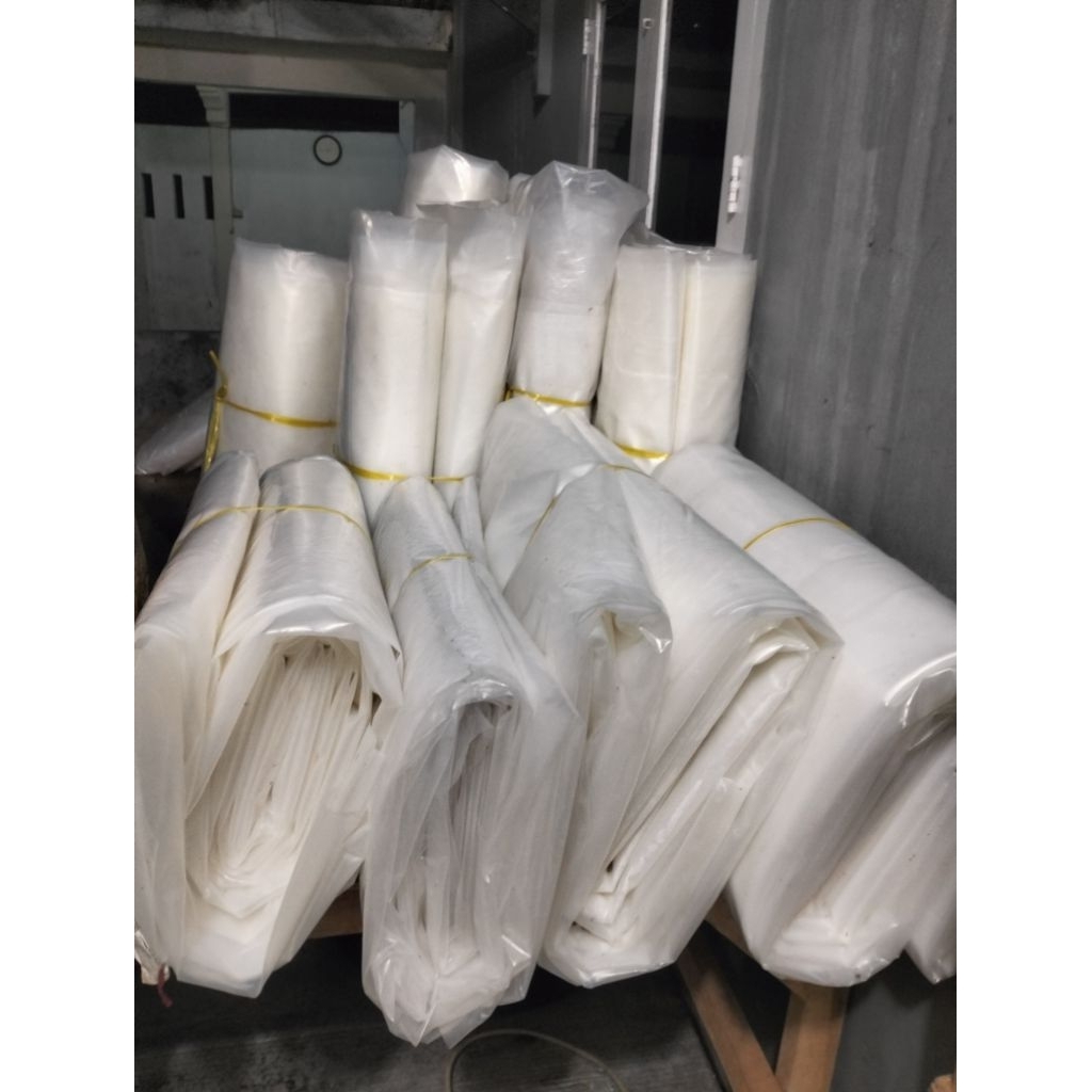 PELASTIK UV 200 MICRON TANPA SAMBUNGAN