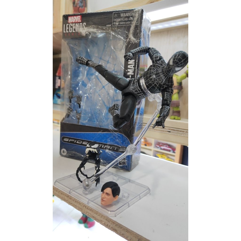 FIGUR MARVEL LEGENDS SPIDERMAN 3 SYMBIOTE PETER PARKER BLACK SUIT TOBEY MAGUIRE HASBRO