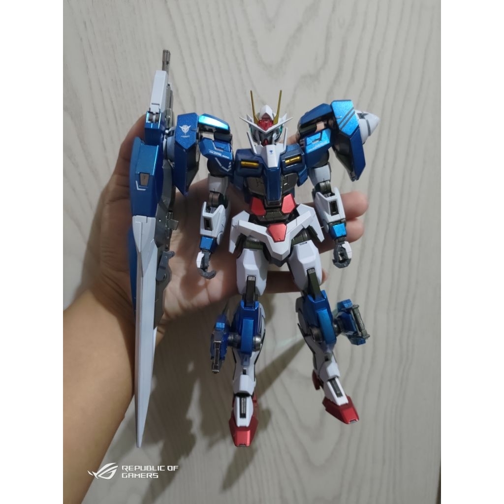 MG Gundam 00 seven sword bandai repaint