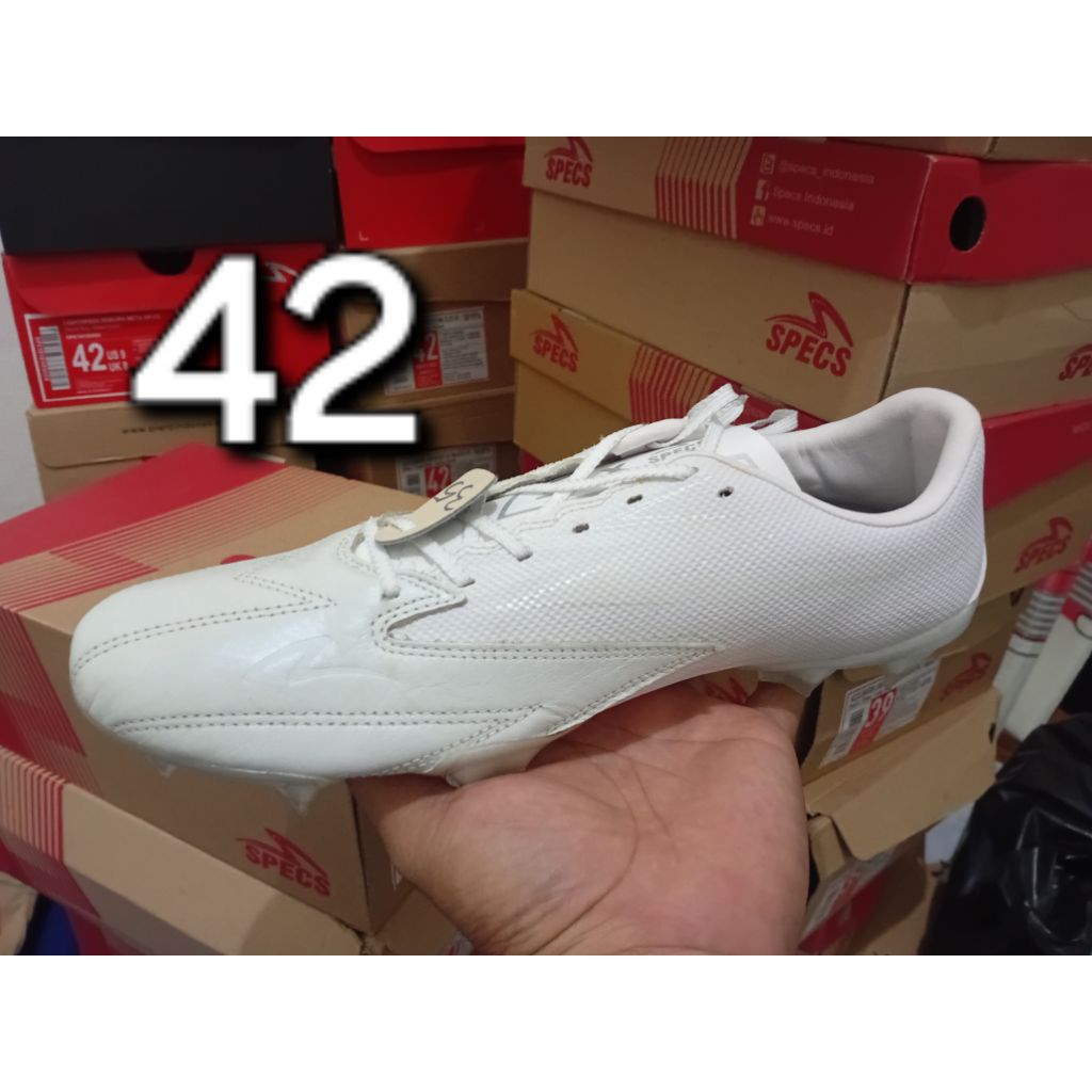sepatu bola specs ls 3LX elite size 42