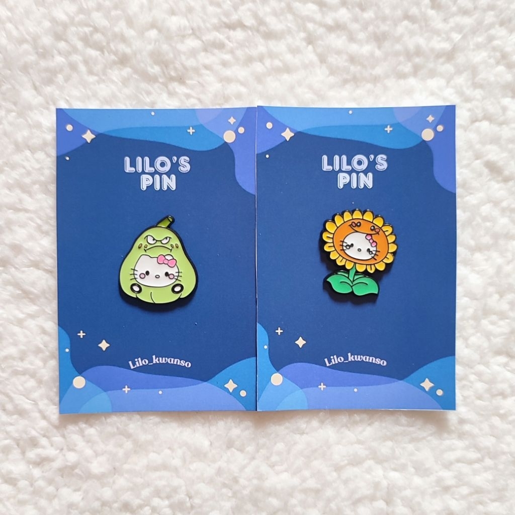 Enamel Pin Hello Kitty x Plants vs Zombie