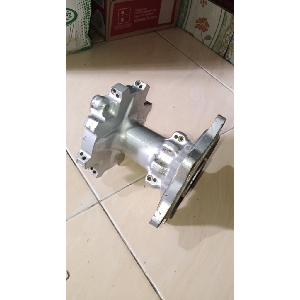 Tromol Belakang Honda CRF 150 ori hole 36
