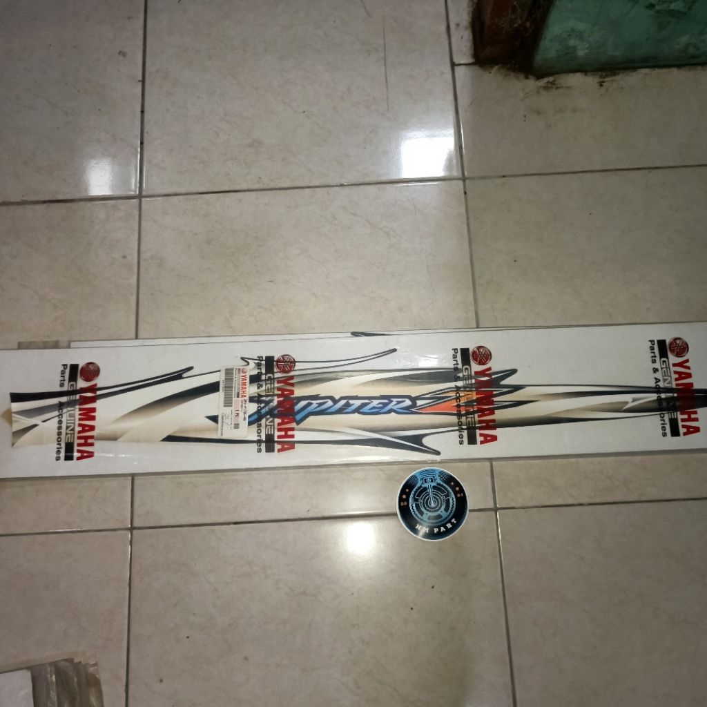 2P2-F173E-90 STRIKER STRIPING GRAPHIC BODI body BELAKANG SAMPING KIRI JUPITER Z BURHAN 2007 WARNA SI