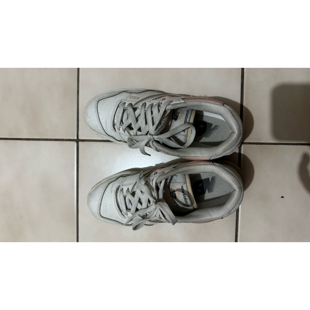 New Balance 550 Preloved
