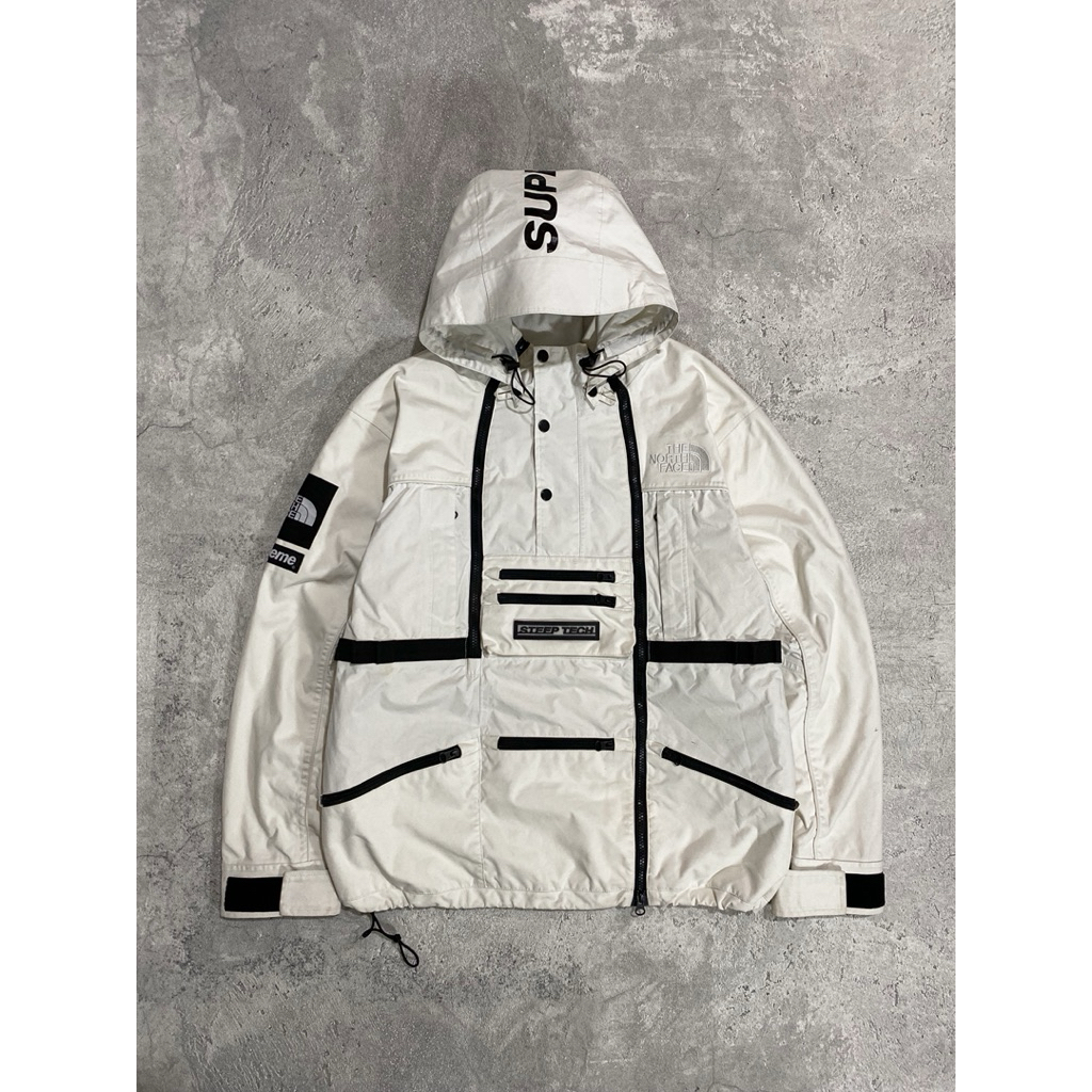 The North Face x Supreme FW16 Steeptech Hooded Jacket