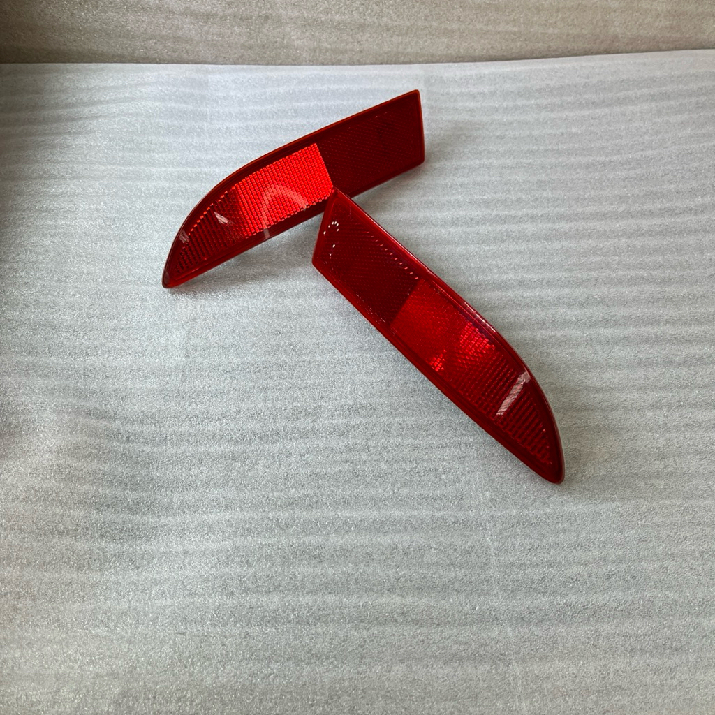 Reflektor Bemper belakang mobil avanza xenia atau Mata kucing avanza xenia allnew 2012-2018 Car