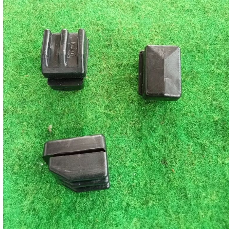 Karet Sasis Bantalan Mesin Motor Beat FI Beat Pop Scoopy Vario 110 – Karet Dudukan Mesin