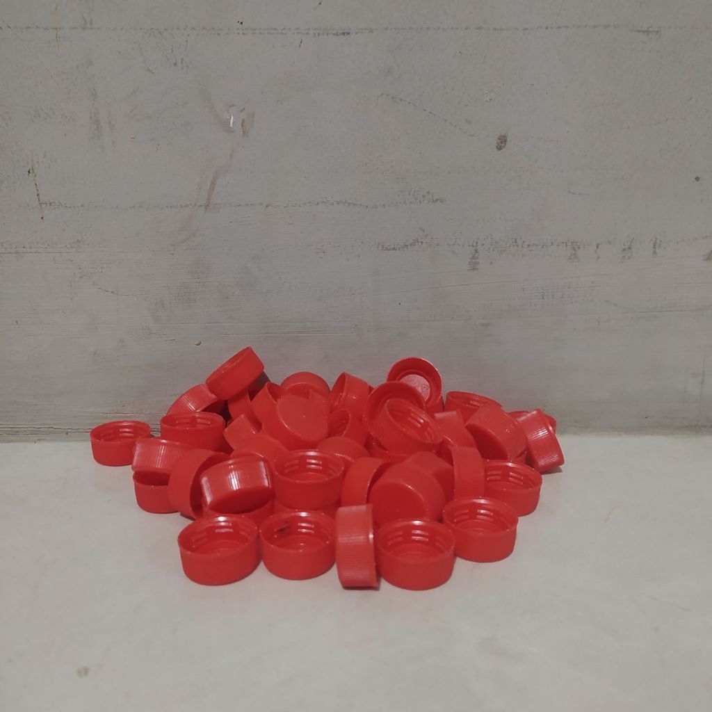 50pcs Tutup Botol Plastik Coca Cola Warna Merah Ukuran Kecil Bekas Bersih