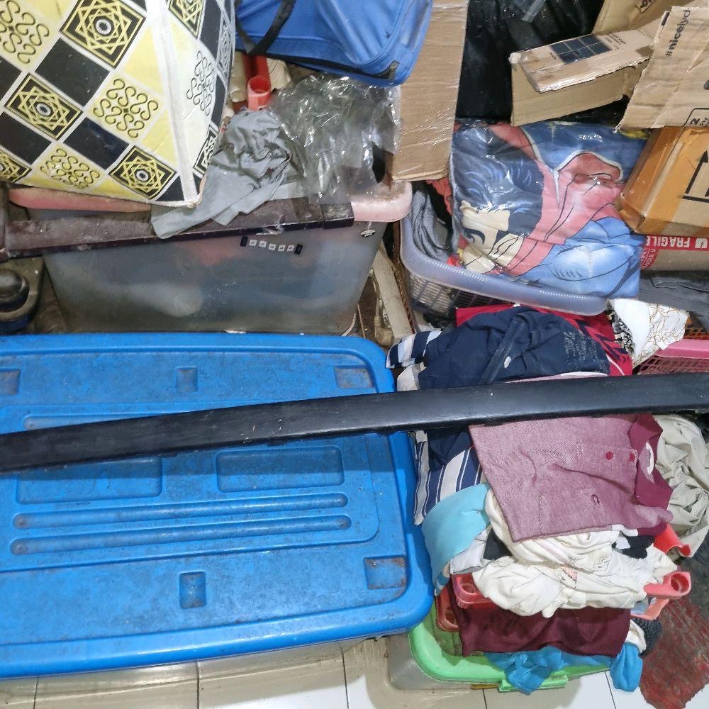 List Bumper Belakang BMW E30 Tengah untuk Mobil BMW E30 Berkualitas Tinggi