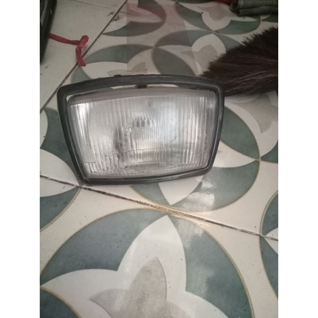 Lampu depan Rc100 Bravo Black Bravo original second