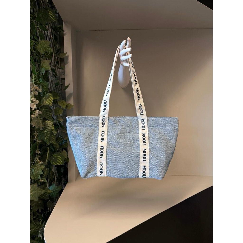 mooij ariel tote bag