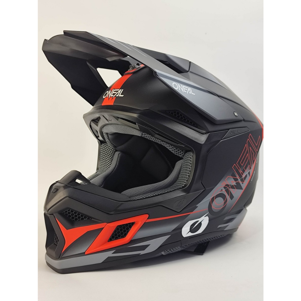 Helm Oneal 3SRS haze Black/Gray/Red Helm Trail Motocross Enduro