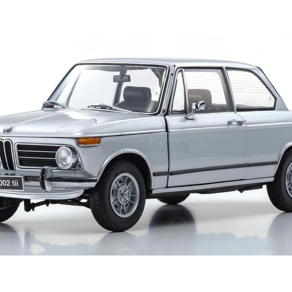 1/18 KYOSHO BMW 2002 Tii SILVER