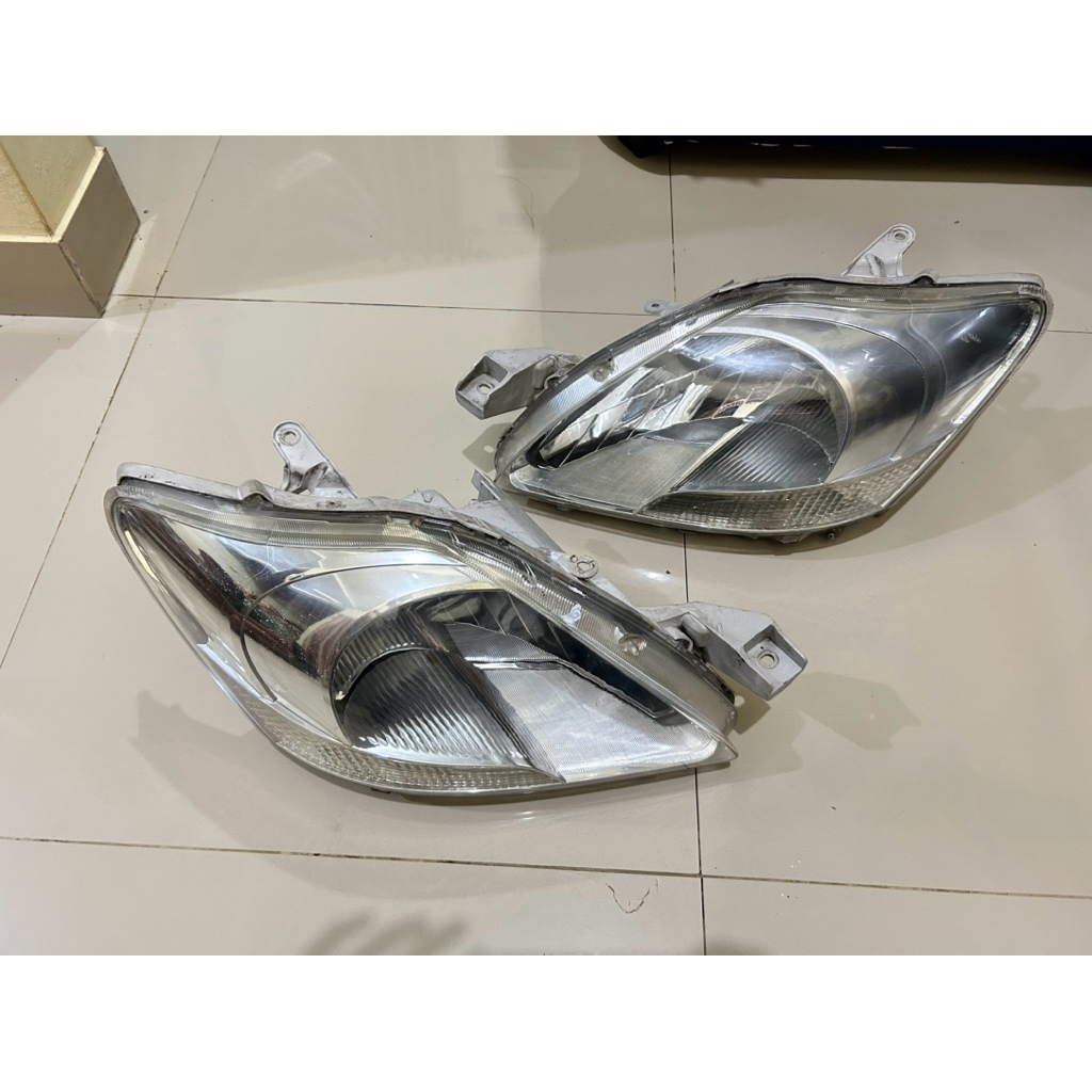 Headlamp reflektor lampu depan Toyota Vios gen 2 kanan kiri original