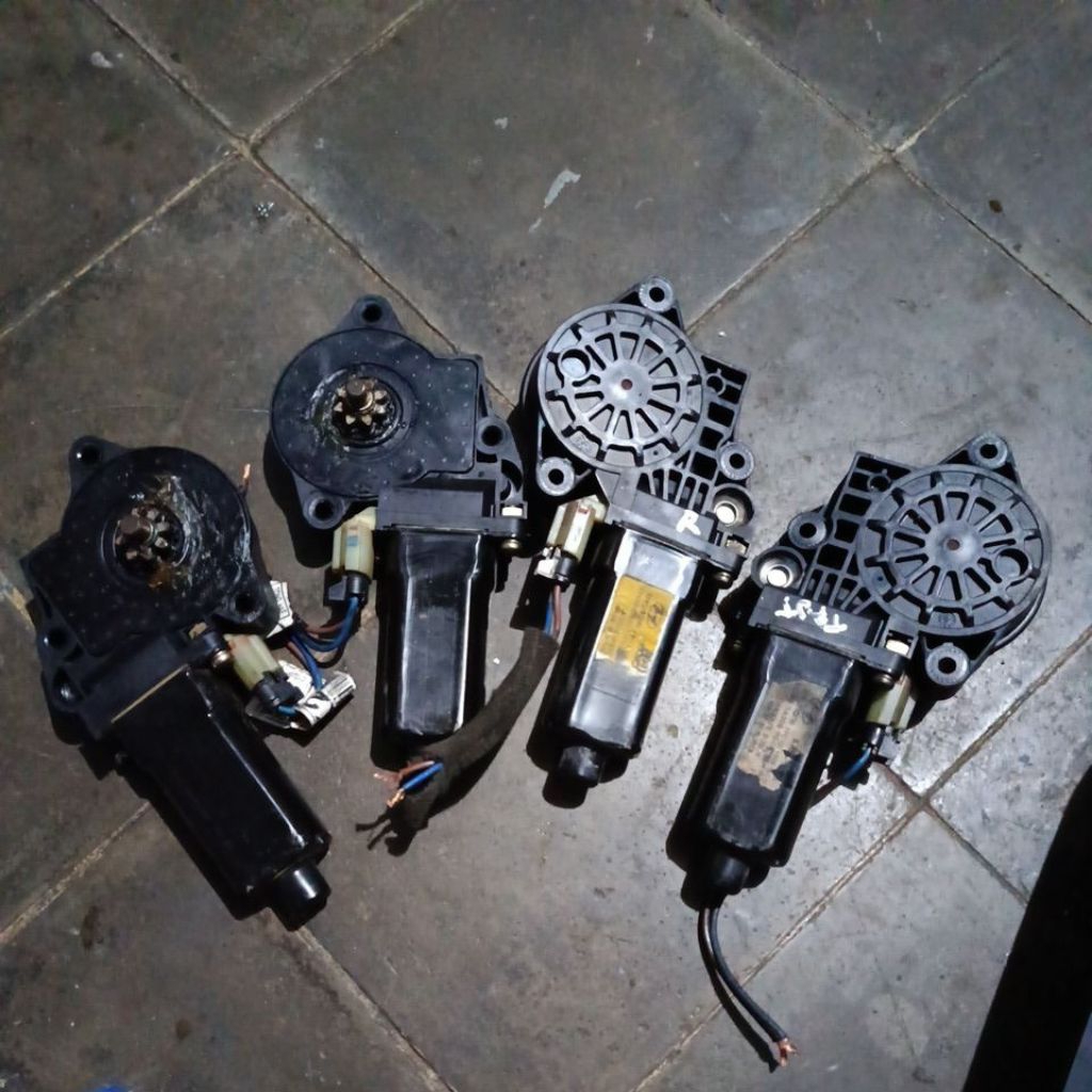 dinamo power window hyundai Trajet