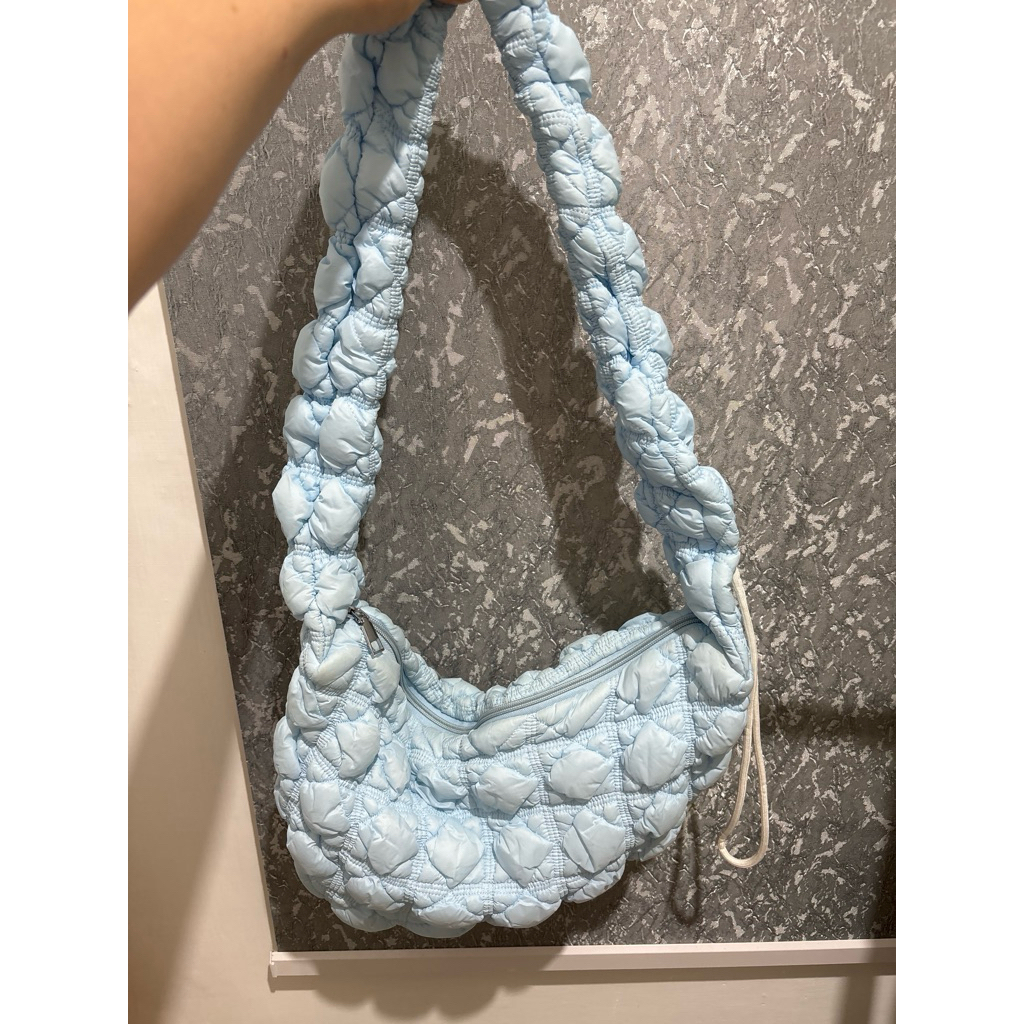 preloved - sling bag soft blue