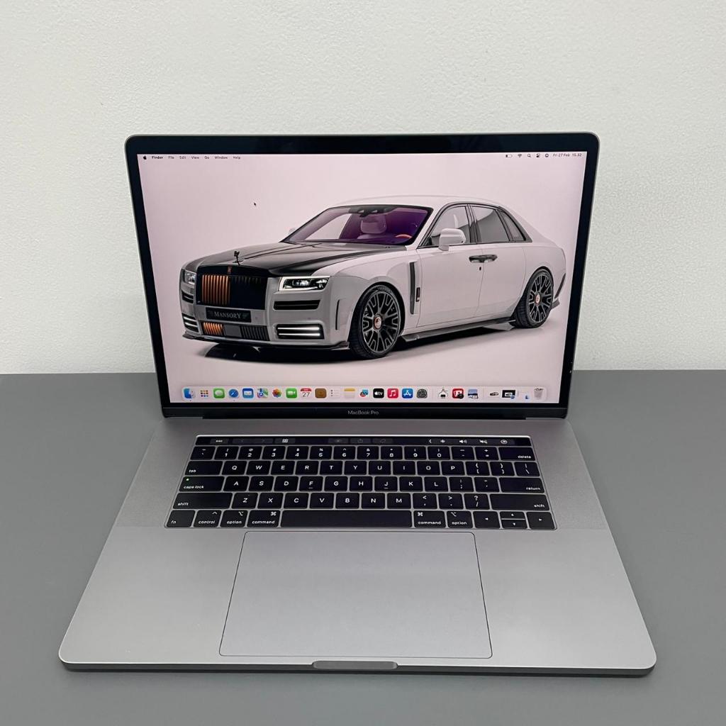 MACBOOK PRO 15 INCH TOUCHBAR 2018/2019 RAM 32GB SSD 500GB SECOND BERKUALITAS MULUS