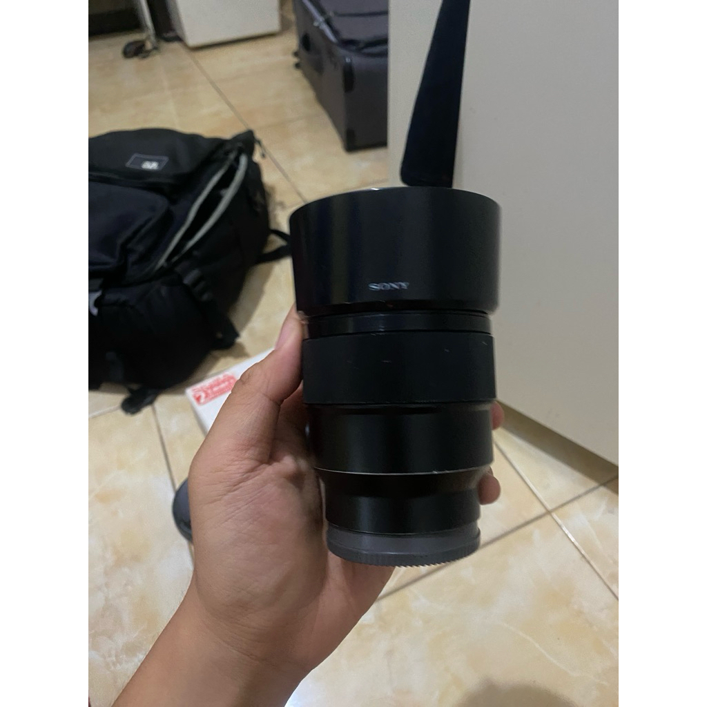 Lensa Sony 85mm F1.8