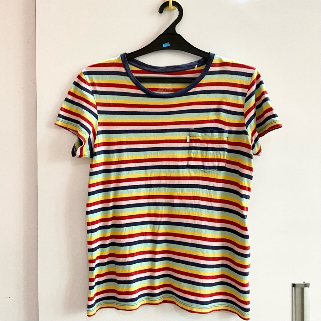 Levis T-Shirt Pakaian Wanita Kaos Lengan Pendek Colorful Rainbow Stripe Original