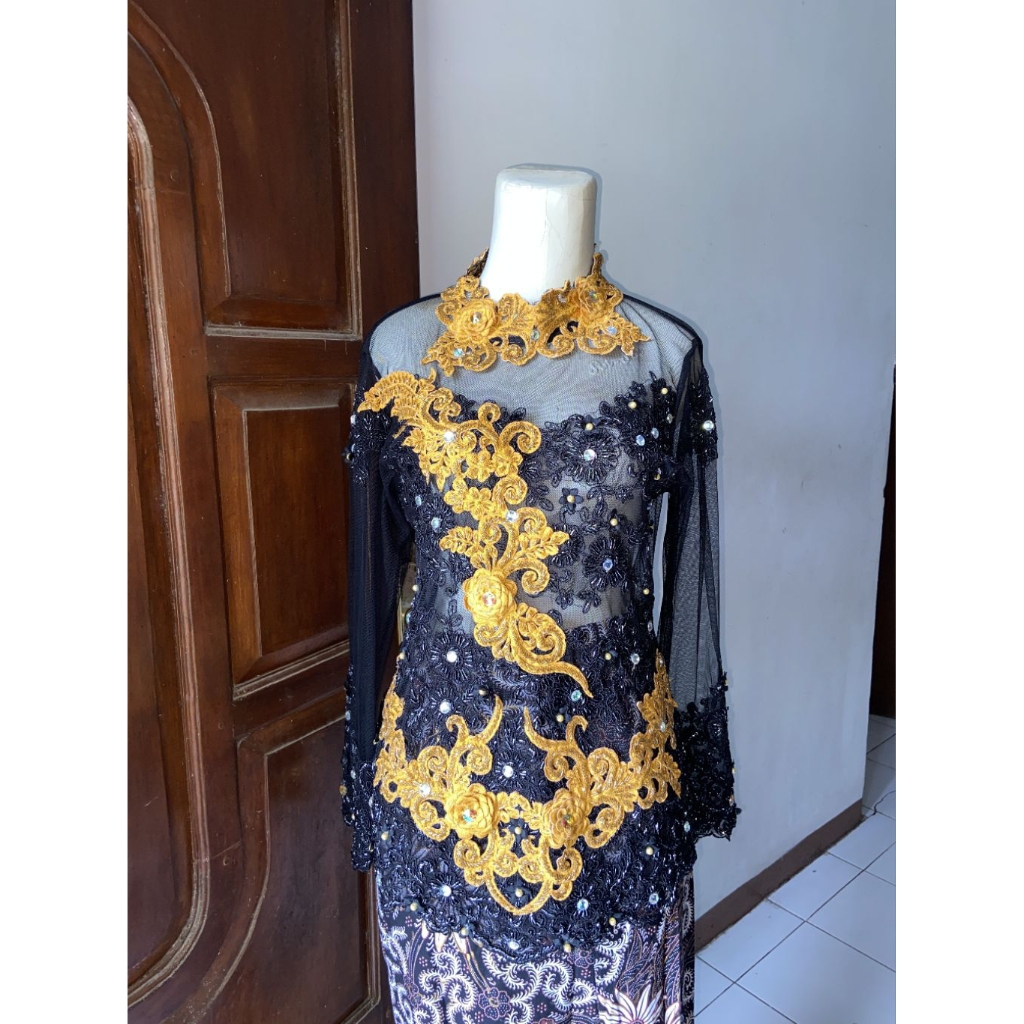 Atasan kebaya modern hitam gold/ kebaya pengantin/ kebaya pesta/ kebaya wisuda/ kebaya full payet