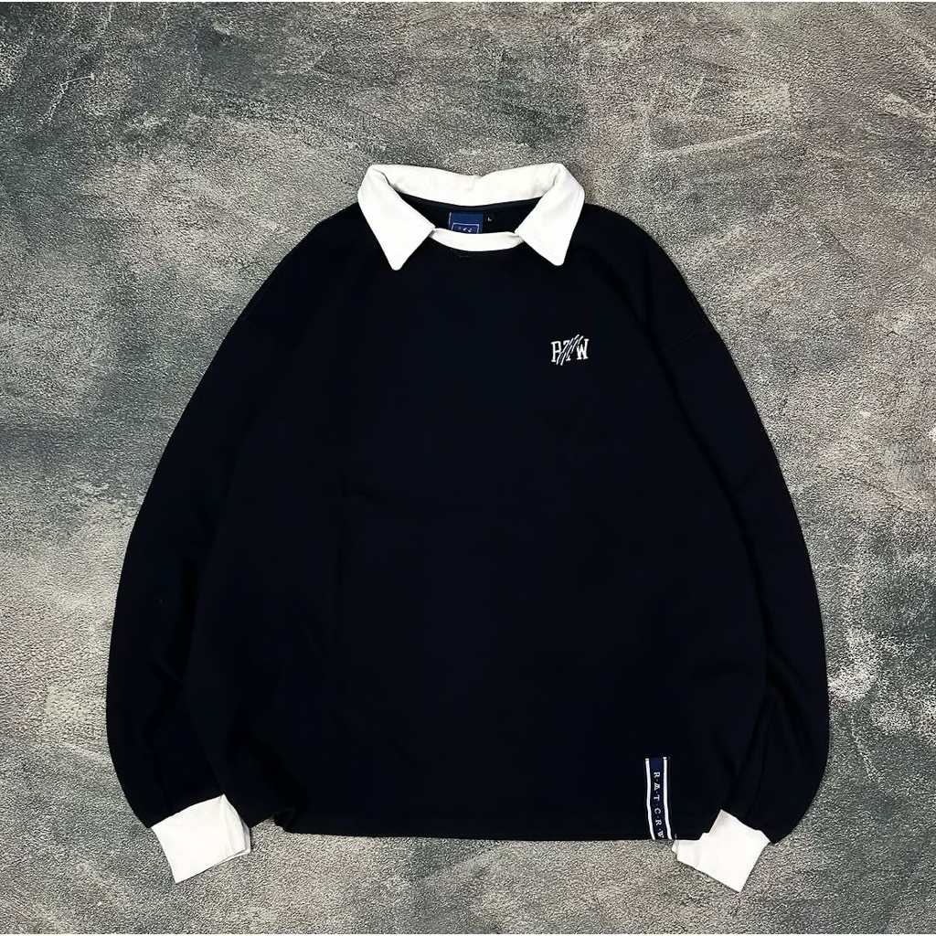 Sweater ROMANTIC CROWN size (L) seperti baru 100% original