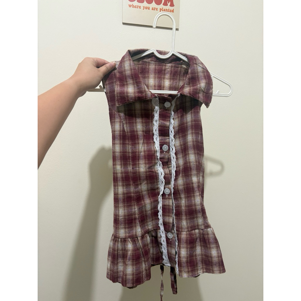 Kemeja kotak-kotak merah preloved