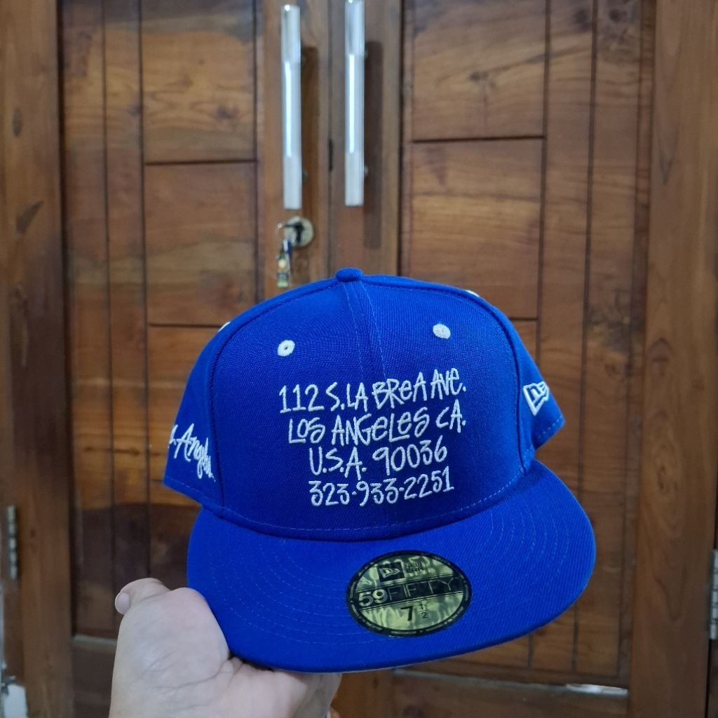 TOPI NEW ERA COLLAB STUSSY