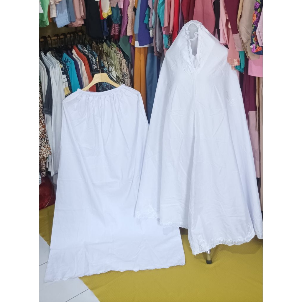MUKENA PUTIH BRODIR KATUN ADEM JUMBO