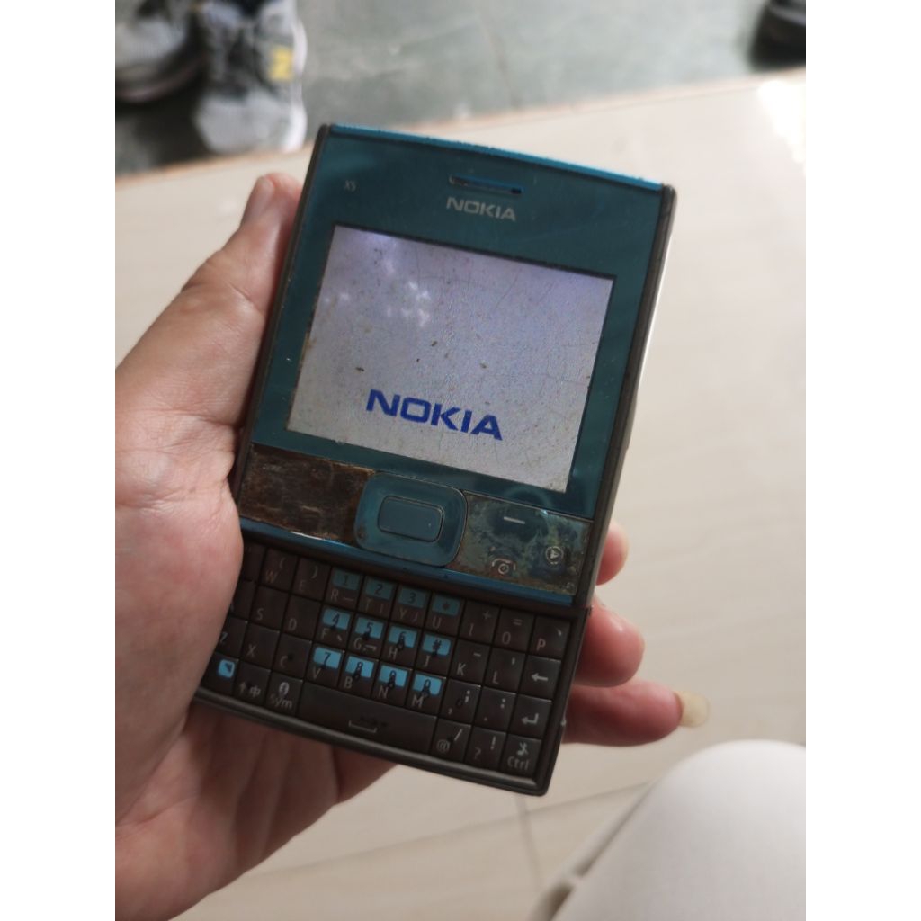 NOKIA X5 bahan