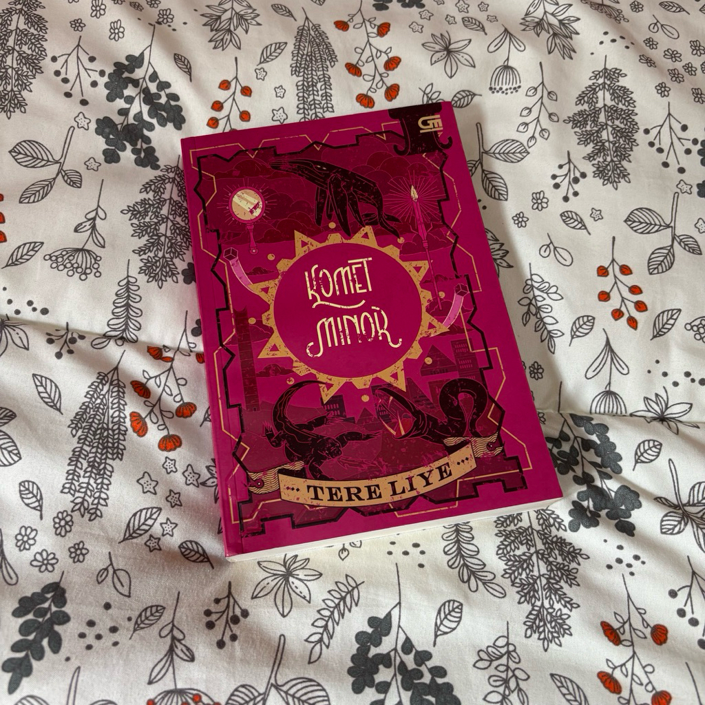 Preloved Buku Komet Minor