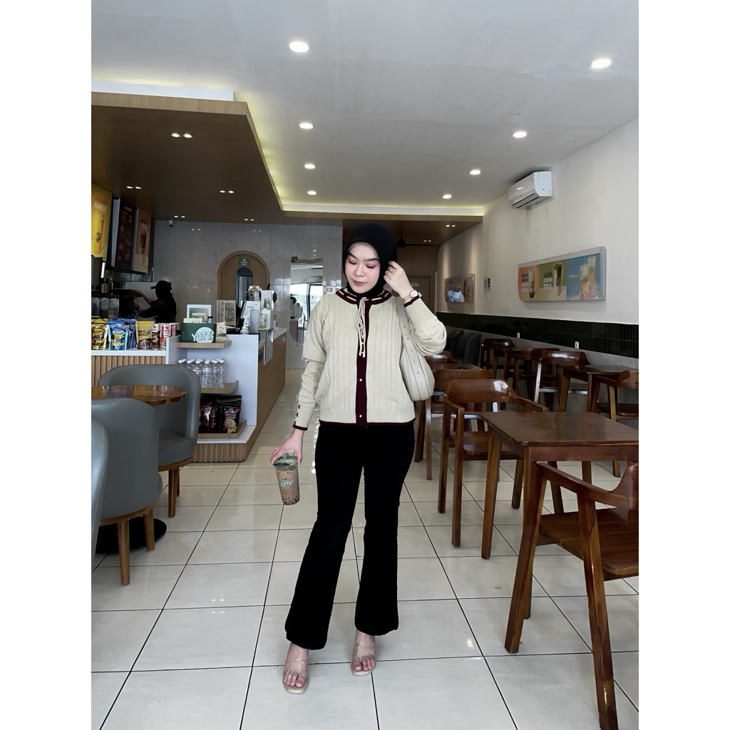 BAJU RAJUT & JEANS JINISO