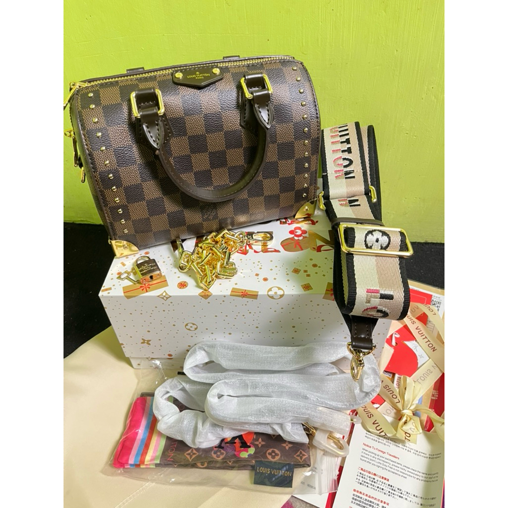 LV Damier size M (Preloved)