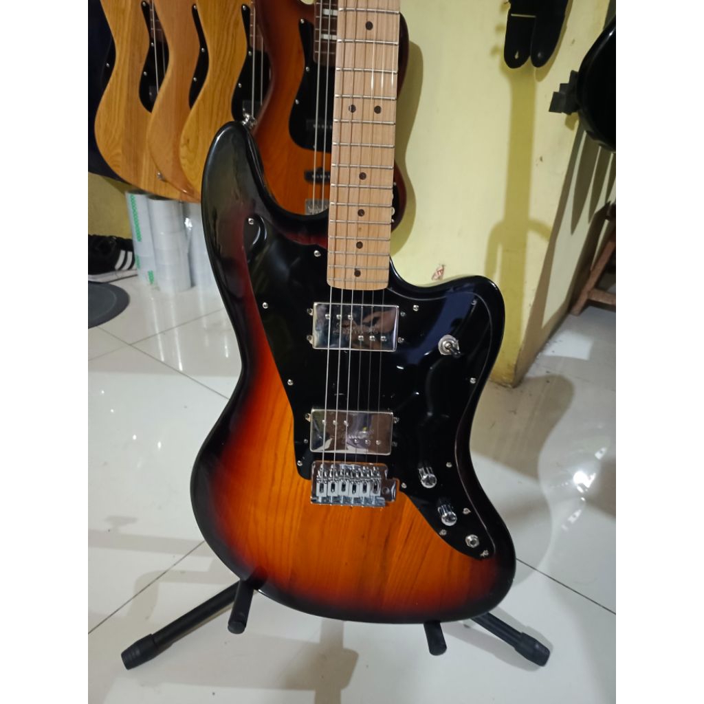 Gitar Fender Jaguar Sunbrust custom