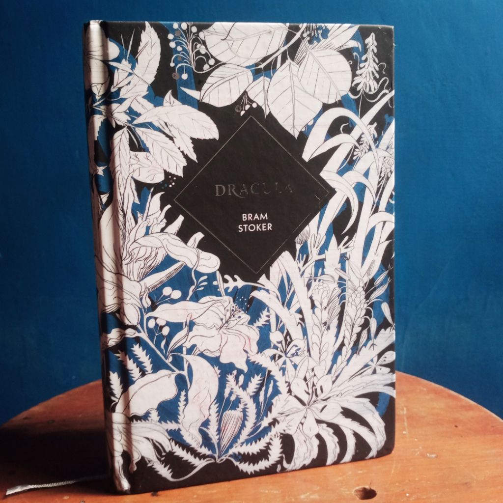 DRACULA Bram Stoker Vintage Classics # PL preloved novel hc hardcover hard cover unsealed buku bekas