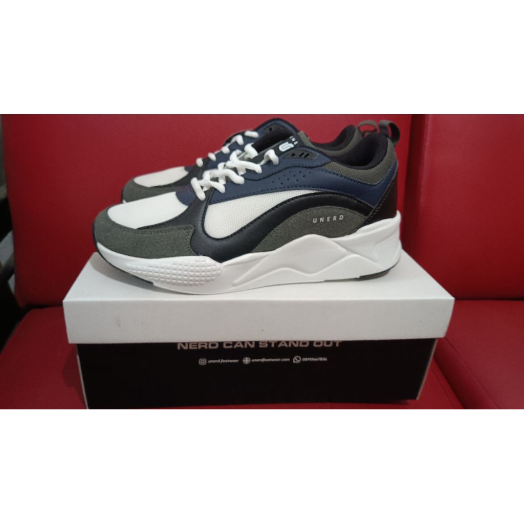 Sepatu Unerd Yukkuri