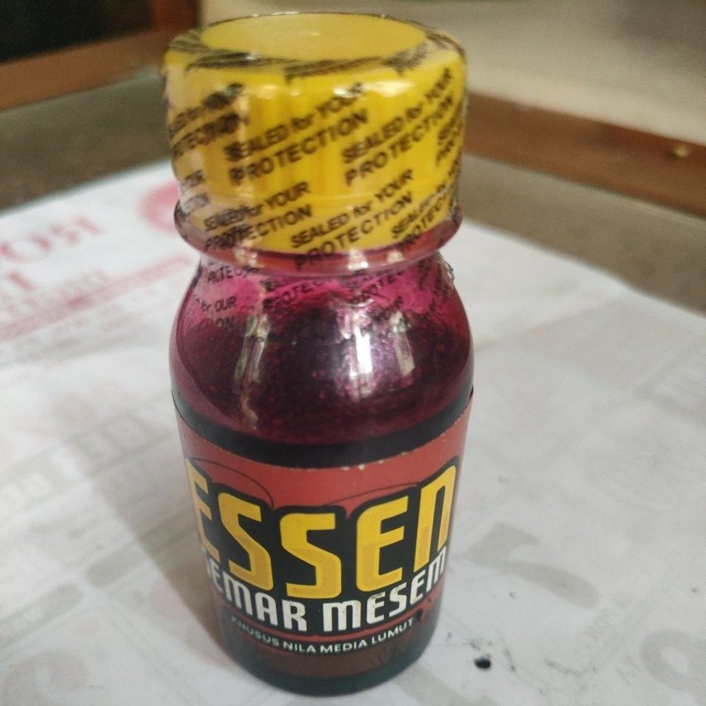 perangsang ikan Essen Semar mesem varian merah