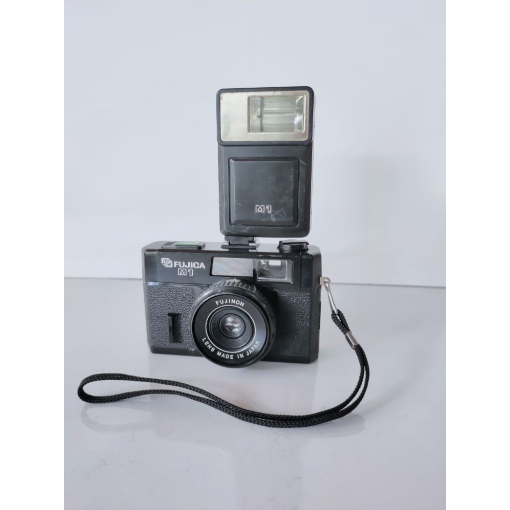 Kamera analog vintage Fujica M1 fujinon lens made in japan lengkap flash M1 lampu blitz ori camera p