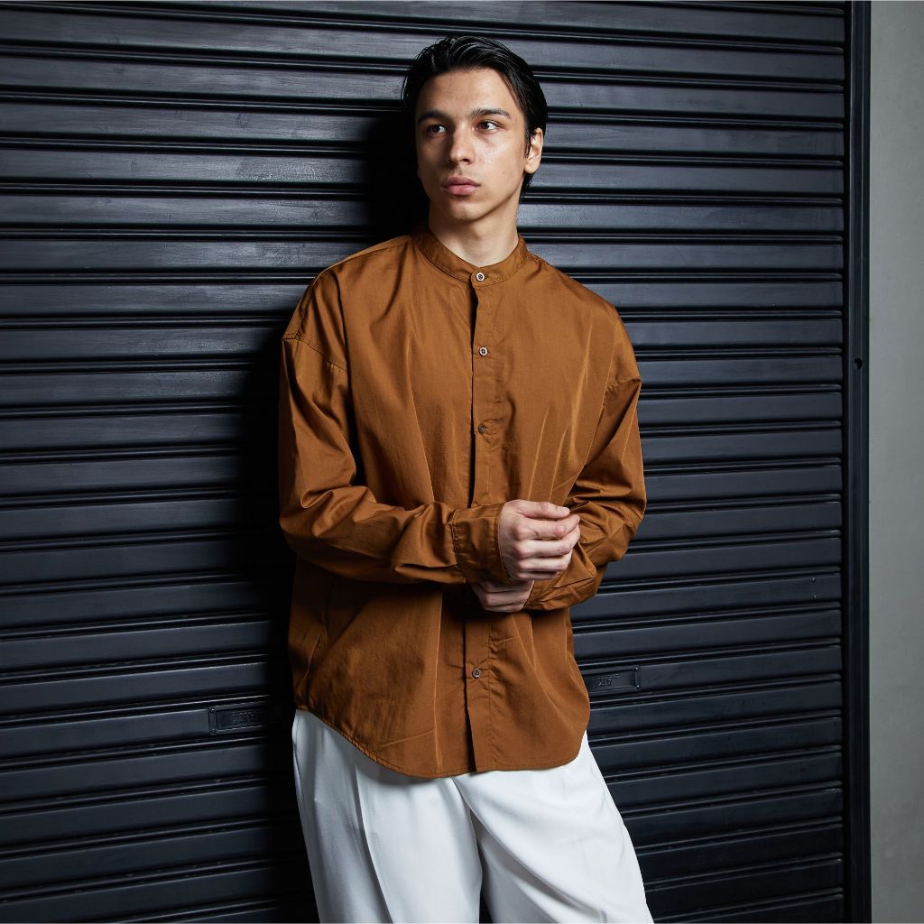 GRAYE HOMME Kemeja Oversize Panjang Muslim Kerah Koko Shanghai Pria Pilihan Warna Coklat / Putih Sty