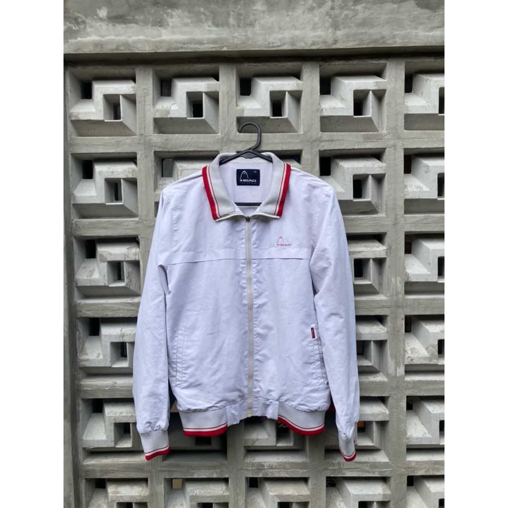 tracktop winbreaker jaket head